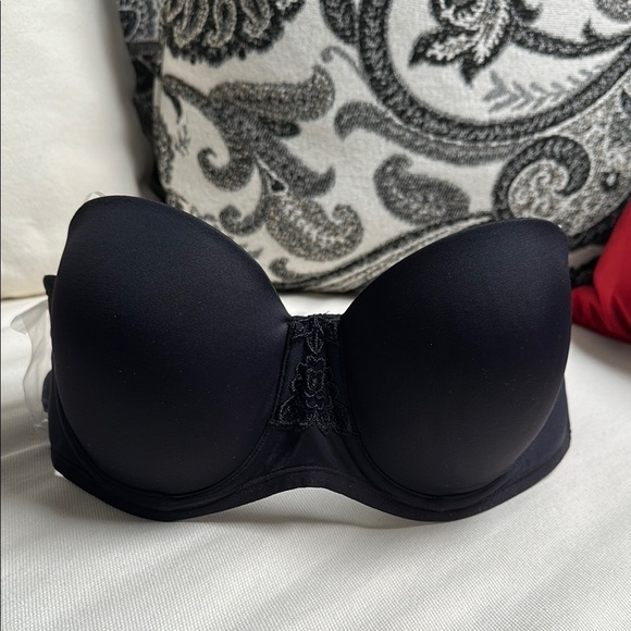 Vanity Fair bra, 38B black strapless underwire convertible straps included 3542 - Picture 1 of 10